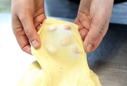 Фото шага рецепта Рождественский штоллен 137973 шаг 4  