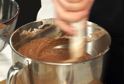 Фото шага рецепта Рождественское полено без муки 137966 шаг 3  