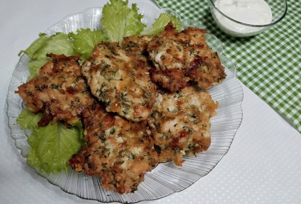 Фото шага рецепта Рубленые котлеты из куриного филе с сыром 188040 шаг 10  