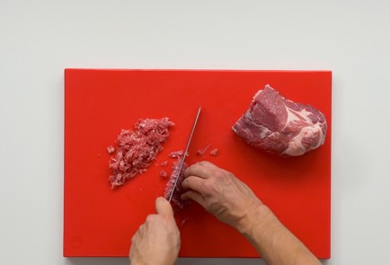 Фото шага рецепта Рубленые котлеты 151437 шаг 2  