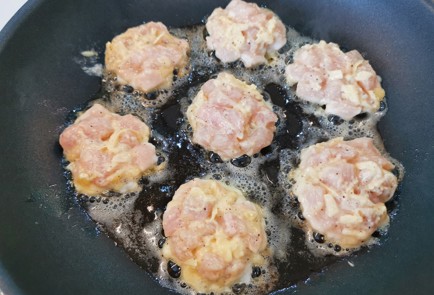 Фото шага рецепта Рубленые куриные котлеты 176014 шаг 11  