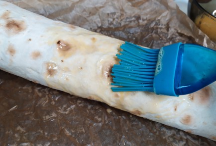 Фото шага рецепта Рулет из лаваша 190748 шаг 7  