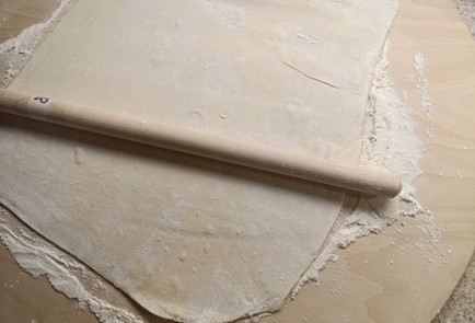 Фото шага рецепта Рулет с айвой 191009 шаг 2  