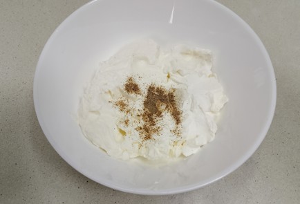 Фото шага рецепта Рулет из лаваша с красной рыбой и творожным сыром 191607 шаг 1  