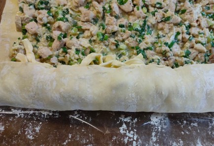 Фото шага рецепта Рулет с курицей яйцом и зеленым луком 176188 шаг 14  