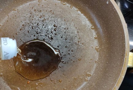 Фото шага рецепта Рулет с курицей яйцом и зеленым луком 176188 шаг 3  