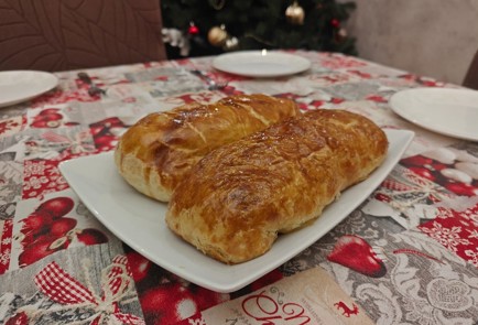 Фото шага рецепта Рулет с куриным филе в слоеном тесте 188276 шаг 18  