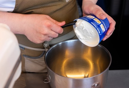 Фото шага рецепта Рулет с маком и маскарпоне 138598 шаг 4