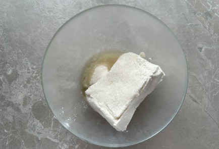 Фото шага рецепта Творожный рулет с лимонным курдом 189775 шаг 2  