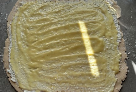 Фото шага рецепта Творожный рулет с лимонным курдом 189775 шаг 9  