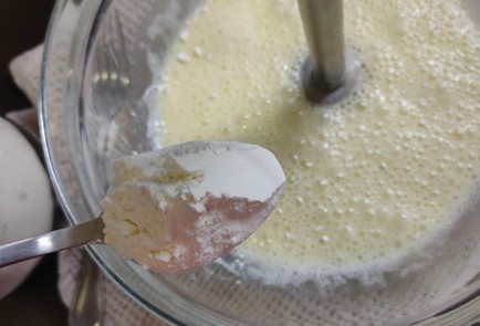 Фото шага рецепта Рулет с творожнояблочной начинкой 175090 шаг 11  