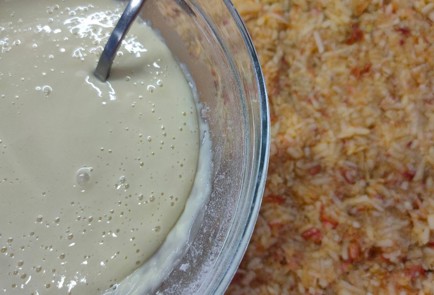 Фото шага рецепта Рулет с творожнояблочной начинкой 175090 шаг 15  