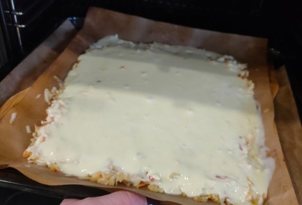 Фото шага рецепта Рулет с творожнояблочной начинкой 175090 шаг 17  