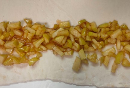 Фото шага рецепта Рулет с яблоком и корицей 188809 шаг 10  