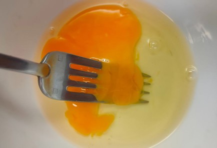 Фото шага рецепта Рулет с яблоком и корицей 188809 шаг 14  