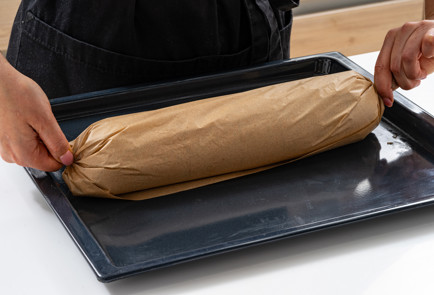 Фото шага рецепта Рулет в духовке 190676 шаг 10  