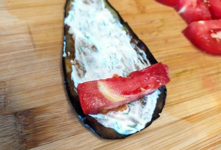 Фото шага рецепта Рулетики из баклажанов с помидорами 189177 шаг 8  