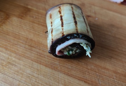 Фото шага рецепта Рулетики из баклажанов в духовке 189898 шаг 11  