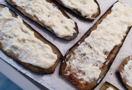 Фото шага рецепта Рулетики из баклажанов 190243 шаг 11  