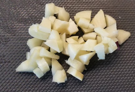 Фото шага рецепта Рулетики из жареного бекона с грибной начинкой 152857 шаг 3