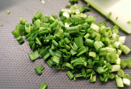 Фото шага рецепта Рулетики из кабачка с нежной чесночносырной начинкой 151562 шаг 8  