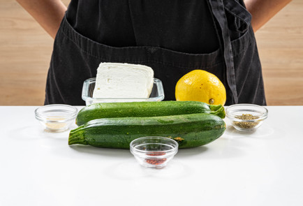 Фото шага рецепта Рулетики из кабачков с фетой 189520 шаг 1  