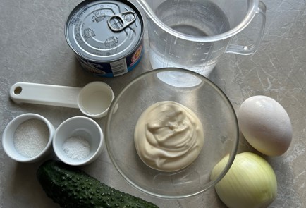 Фото шага рецепта Рулетики из огурца с тунцом 174271 шаг 1  