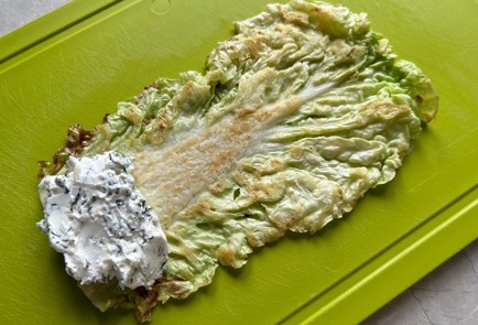 Фото шага рецепта Рулетики из пекинской капусты 174264 шаг 13  