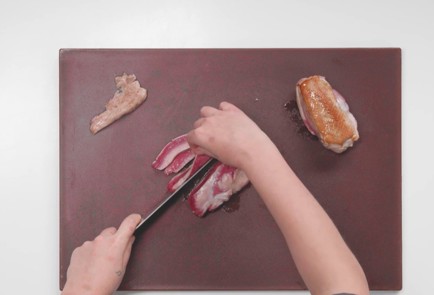 Фото шага рецепта Рулетики из утиной грудки на праздничный стол 175273 шаг 5  