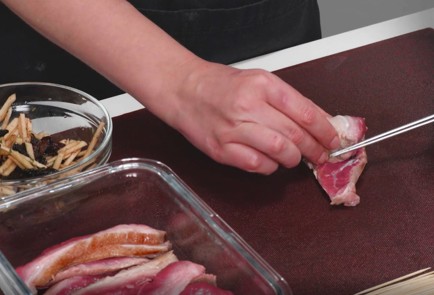 Фото шага рецепта Рулетики из утиной грудки на праздничный стол 175273 шаг 7  