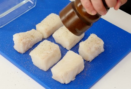 Фото шага рецепта Рыба под маринадом 125465 шаг 1  