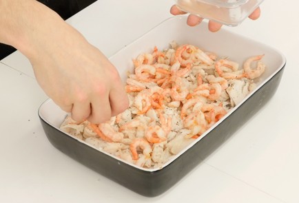 Фото шага рецепта Рыбацкий пирог 125171 шаг 5  