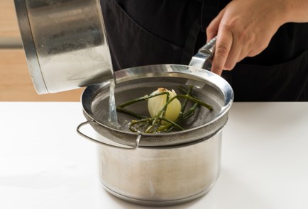 Фото шага рецепта Рыбная ботвинья 152553 шаг 5  