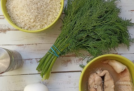 Фото шага рецепта Котлеты из консервированной рыбы 190964 шаг 1  