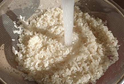 Фото шага рецепта Котлеты из консервированной рыбы 190964 шаг 2  