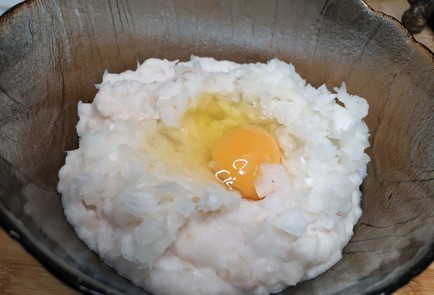 Фото шага рецепта Рыбные котлеты из минтая 190513 шаг 3  