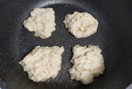 Фото шага рецепта Рыбные котлеты из минтая 190513 шаг 8  