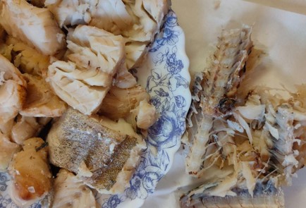 Фото шага рецепта Рыбный пирог на постном тесте 188841 шаг 15