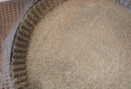 Фото шага рецепта Рыбный пирог на постном тесте 188841 шаг 22