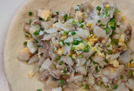 Фото шага рецепта Рыбный пирог на постном тесте 188841 шаг 25