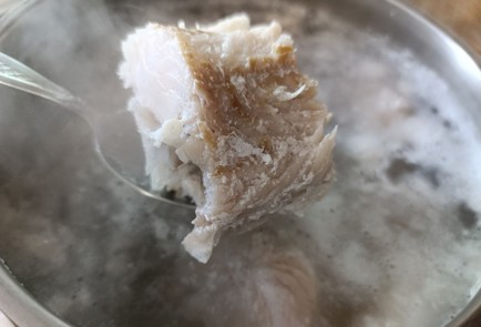 Фото шага рецепта Рыбный суп из хека 188285 шаг 8  