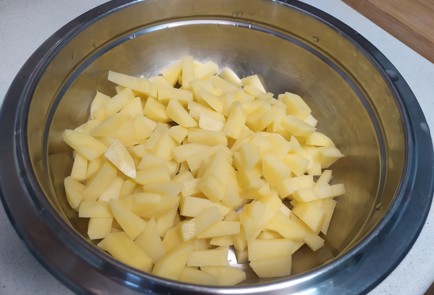 Фото шага рецепта Рыбный суп с пшеном 189868 шаг 1  