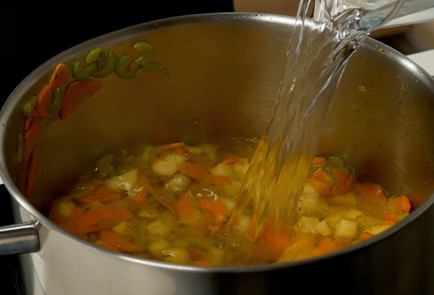 Фото шага рецепта Рыбный суп 151187 шаг 8  