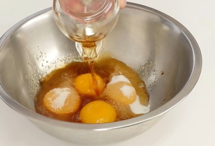 Фото шага рецепта Десерт крем сабайон 125413 шаг 4  