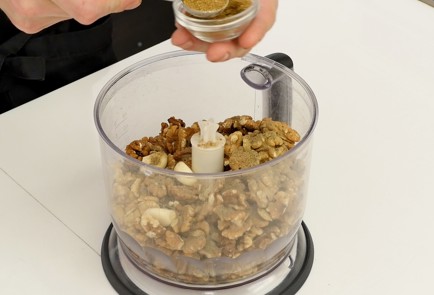 Фото шага рецепта Сациви по рецепту Похлебкина 126282 шаг 5  