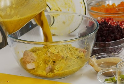 Фото шага рецепта Сациви с курагой и хурмой 91561 шаг 6