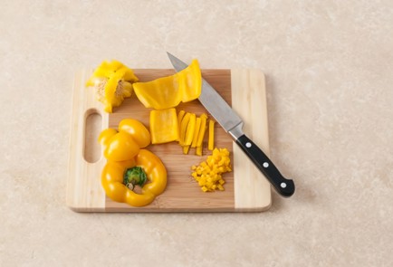 Фото шага рецепта Салат Бразильеро 38497 шаг 2  