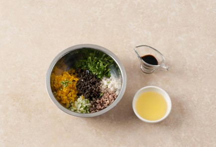 Фото шага рецепта Салат Бразильеро 38497 шаг 6  