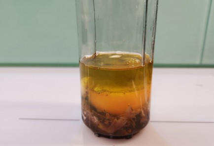 Фото шага рецепта Салат Цезарь с курицей 175533 шаг 17