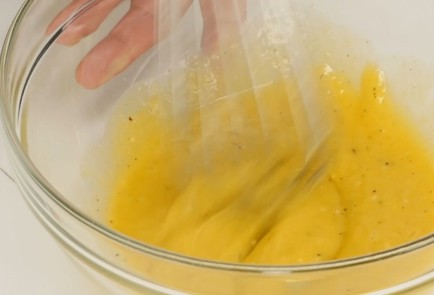 Фото шага рецепта Салат Цезарь 114493 шаг 5  